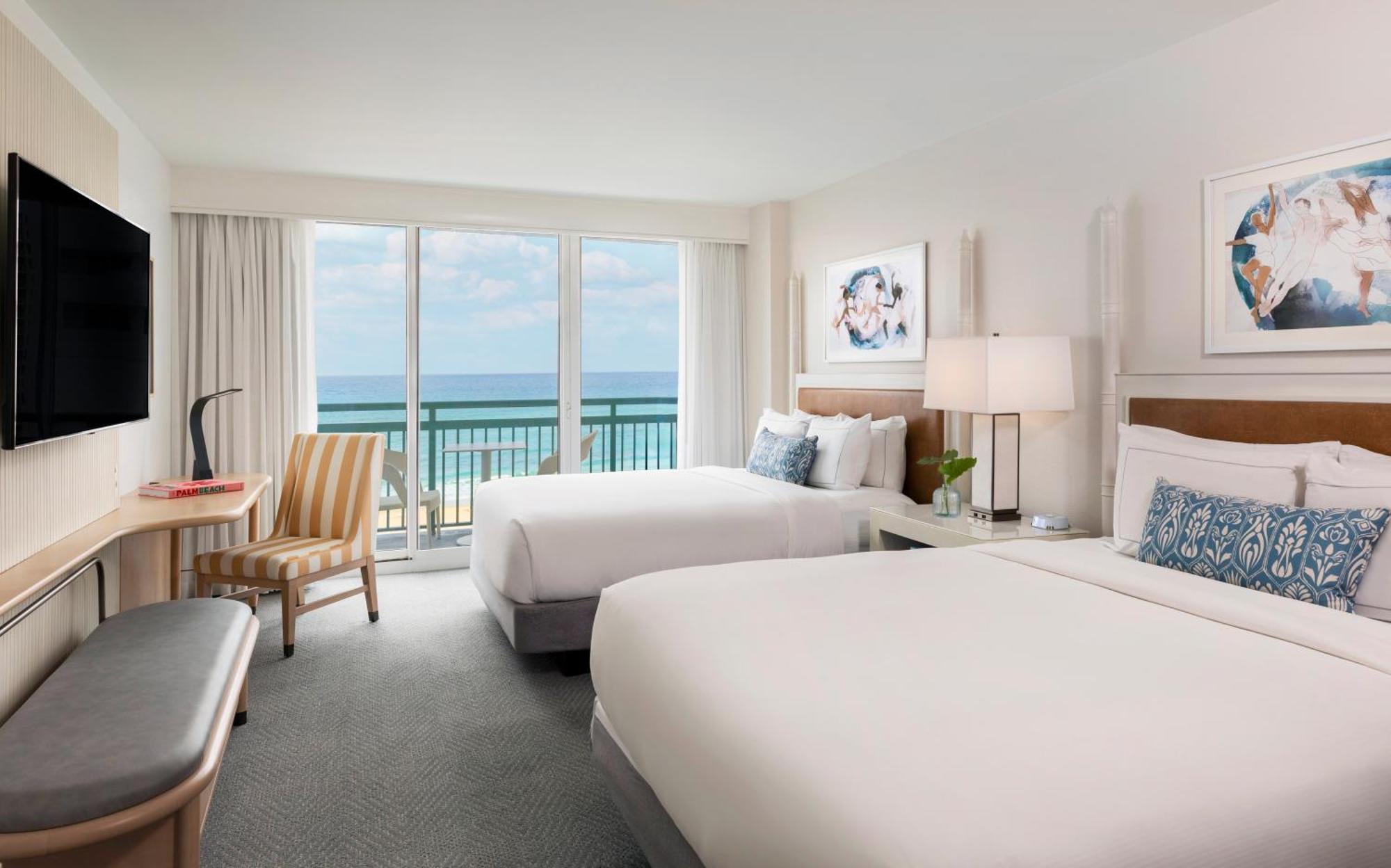 Three-Bedroom Family Suite Two King Beds Two Queen Beds Sofa Bed